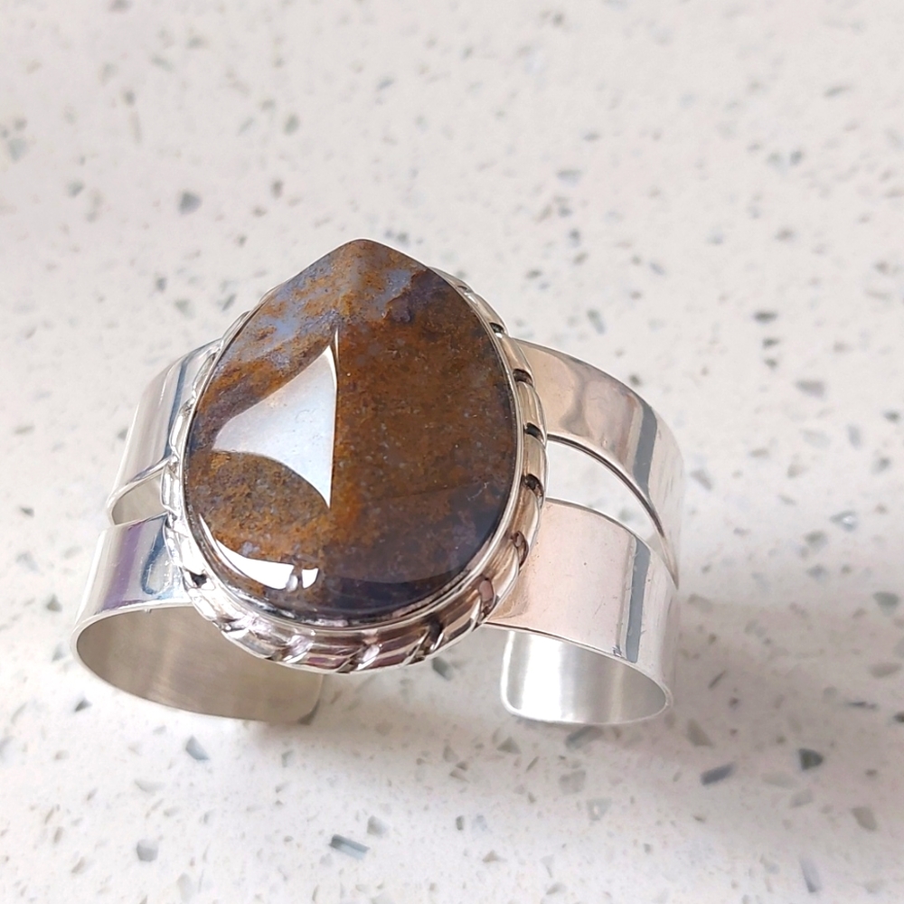 Onyx and Sterling Silver bracelet